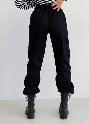 Бомбезные карго брюки коттон с карманами