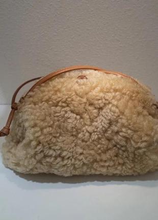 Сумка клатч из натуральной кожи и овечьей шерсти1 фото