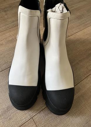 Белые ботинки bershka 40 размер7 фото