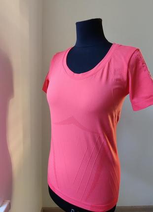Спортивная розовая женская футболка tcm размер s1 фото