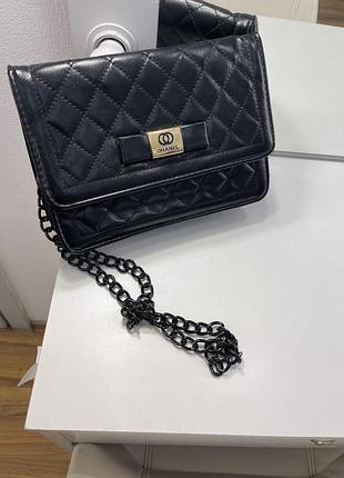 Сумочка-клатч