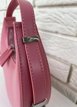 Розовая сумка багет из экокожи6 фото