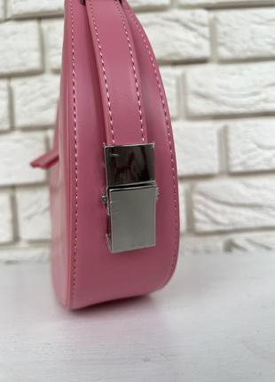 Розовая сумка багет из экокожи5 фото