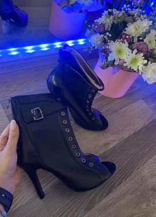 Нові підбори для танців high heels