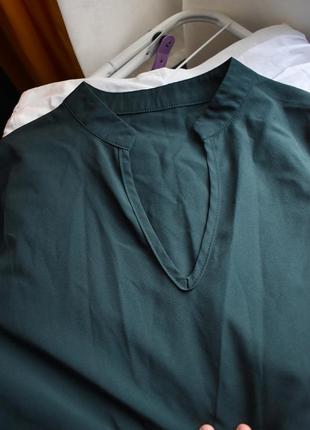Зеленая ярусная блуза с длинным рукавом3 фото