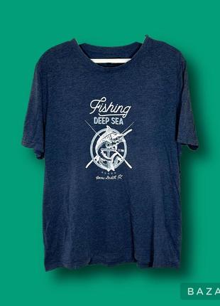 Мужская фирменная футболка темно синего цвета с принтом размер m l xl