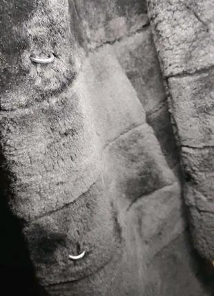 Шуба черная мутон стриденый полировпный поперечка с норкою скандинавскою3 фото