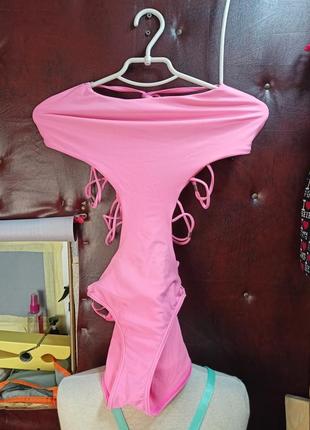 Розовый купальник asos с разрезами3 фото