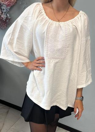 Вишиванка традиційна біла жіноча