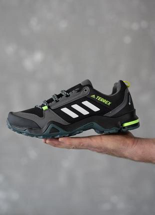 Шикарні стильні кросівки "adidas terrex gore-tex"2 фото