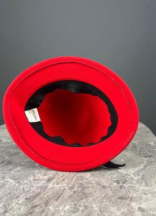 Капелюх стильний червоний, з чорним бантом, розмір 55 см, відмінний стан6 фото