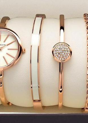 Жіночі годинники в стилі анне + браслети