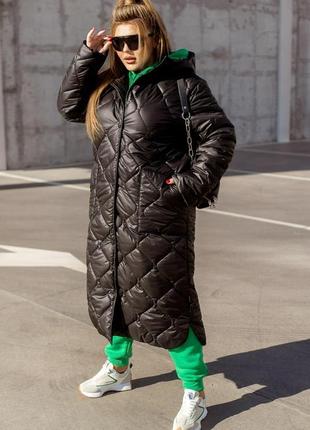 Бежевое  длинное  стеганое женское пальто батал с 50 по 68 размер2 фото