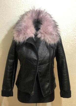Куртка guess розмір xs.
