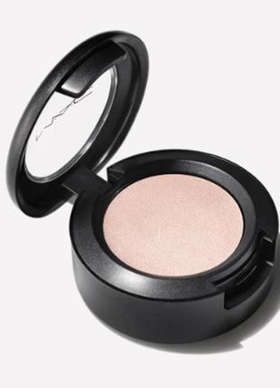 Mac eye shadow в оттенке shroom satin , 1,5 гр.