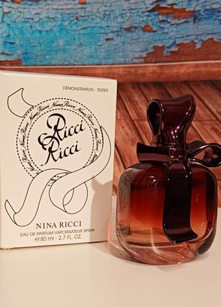 Nina ricci ricci.