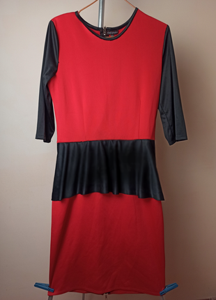 Сукня / плаття з баскою розмір - l