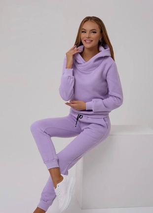 Женский костюм
