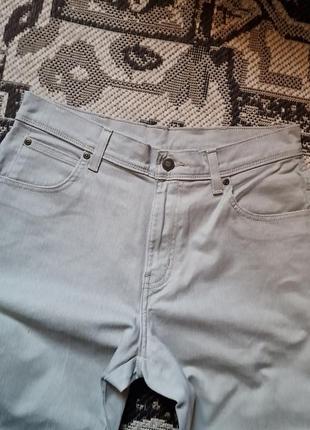 Брендовые фирменные демисезонные зимние стрейчевые джинсы wrangler модель regular fit,размер 33/32.5 фото