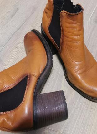 Ботинки женские осенние кожаные4 фото
