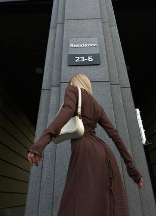 Платье миди на длинный рукав с вырезом в зоне декольте на завязках качественная трендовая коричневая7 фото