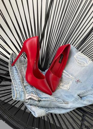 Туфли женские лодочки красные на шпильке3 фото