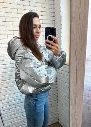 Жіноча куртка