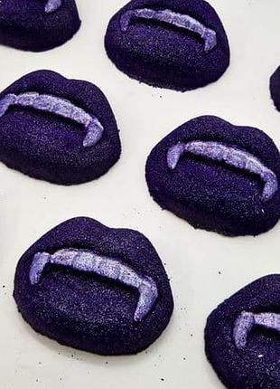 Бомбочка для ванни укус вампіра / етична косметика scentish