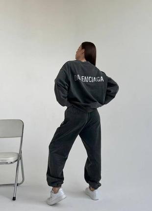 Костюм balenciaga двойка кофта свитшот и штаны со стразами4 фото