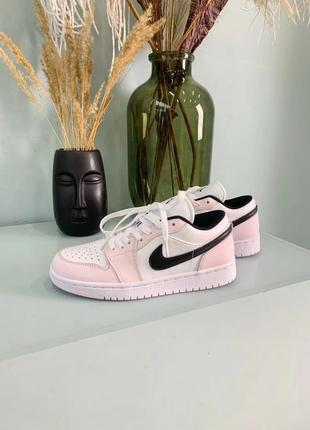 Женские кроссовки nike air jordan low “light pink”