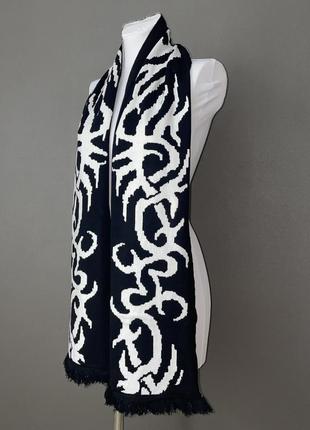 Готический длинный зимний шарф с принтом трайсал tribal черный белый унисекс