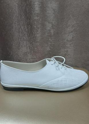 Кожаные белые туфли2 фото