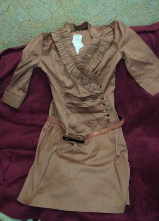Новое, красивое светло-коричневое платье с кружевной спинкой, 42-44р4 фото