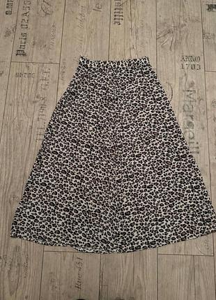 Леопардовая короткая  миди юбка4 фото