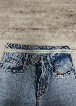Женские джинсы arox с распорками и разрезами7 фото