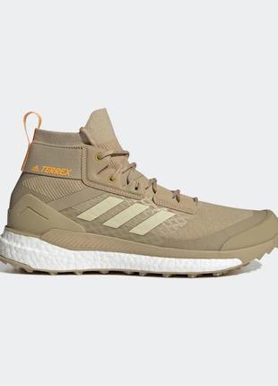 Черевики adidas employees store pass code location 2017