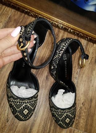 Стильні туфлі slingback / d’orsay на підборі