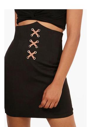 Спідничка шнурівкою