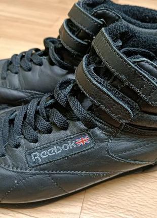 Женские кожаные кроссовки reebok