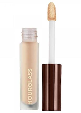 Vanish™ airbrush concealer hourglass