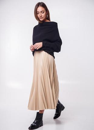 Чорний базовий джемпер 5