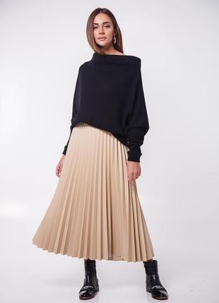 Чорний базовий джемпер 4