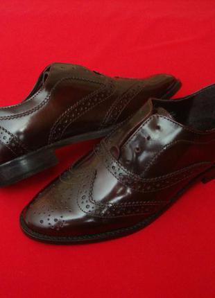 .туфлі броги f and f натур шкіра 39 розмір
