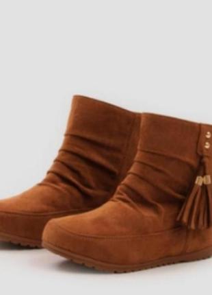 Классные сапожки в лвох размерах