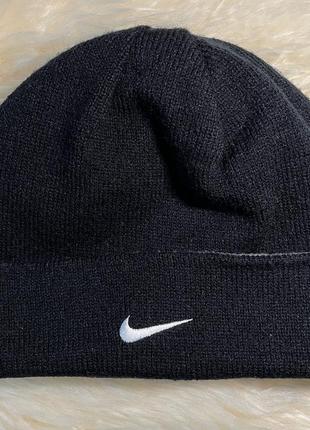 Шапка двухстороння nike sportswear, оригінал, розмір універсальний унісекс.