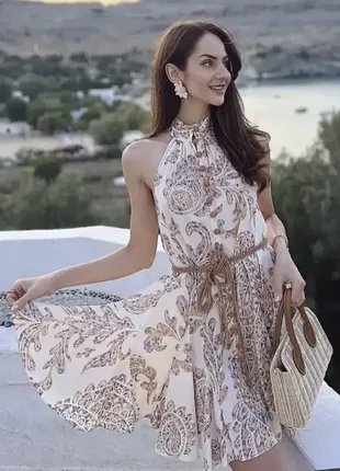 Платье с принтом zara