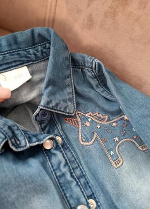 Невероятный джинсовый набор скинни и рубашка для девочки 12/18мес5 фото