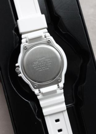 Женские часы casio standard analogue lrw-200h-4e23 фото