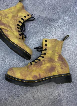 Женские кожаные ботинки dr martens tie dye 279623 фото