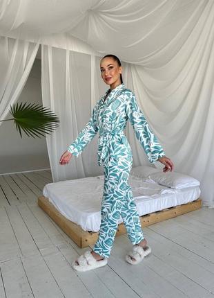 Шелковый костюм для дома/ пижама под пояс с цветочным принтом3 фото